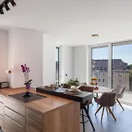Апартаменты Modern, Cityview, Penthouse Yiwoo *