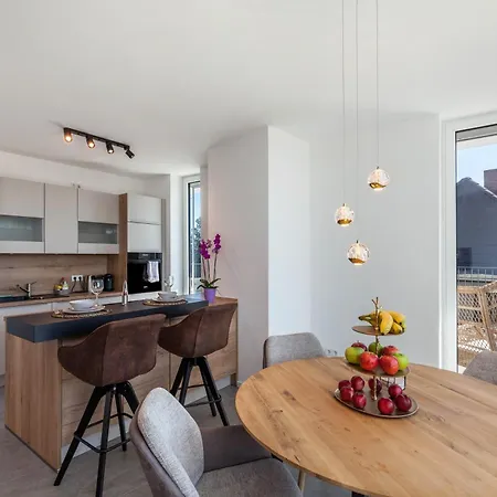 Modern, Cityview, Penthouse Yiwoo * Giessen