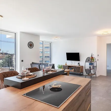 Modern, Cityview, Penthouse Yiwoo Apartment