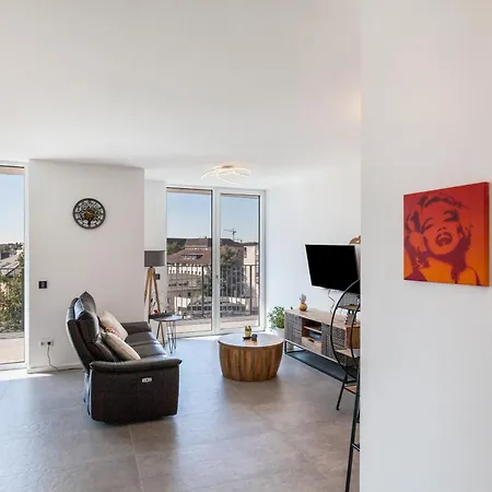Modern, Cityview, Penthouse Yiwoo *