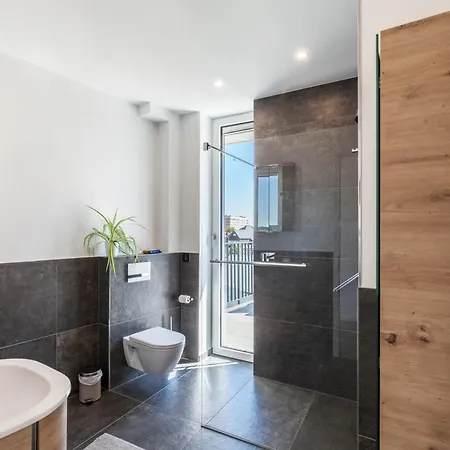Modern, Cityview, Penthouse Yiwoo *